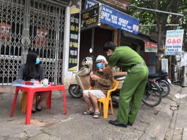 Phường Thành Tô-quận Hải An: Phạt 112 trường hợp không đeo khẩu trang nơi công cộng